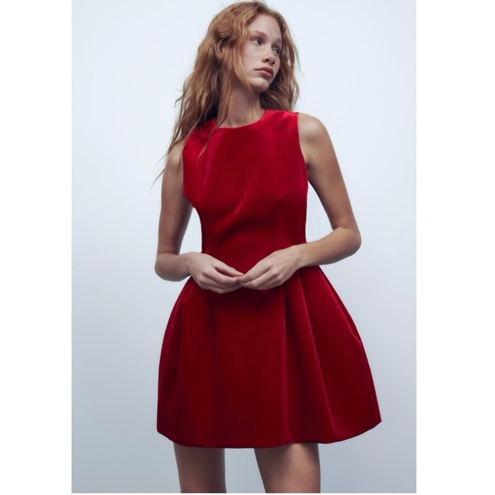 Zara VOLUMINOUS VELVET DRESS size XS